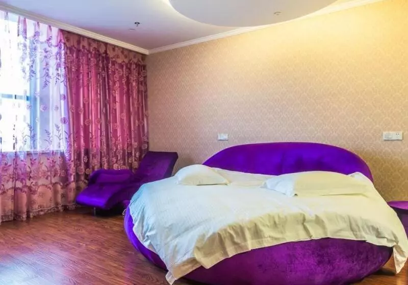 Hotelli Greentree Inn Jiangsu Wuxi Jiangyin Huashi Avenue Huaxi Village Business