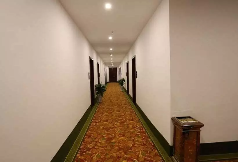 Hotelli Greentree Inn Jiangxi Shangrao Yushan County Boshi Avenue Business