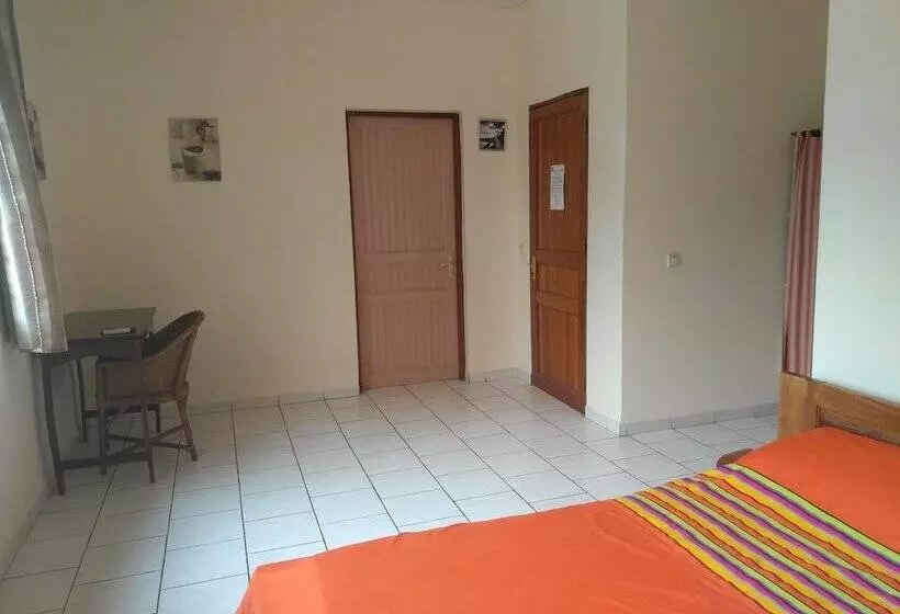 هتل Hôtel Coco Beach