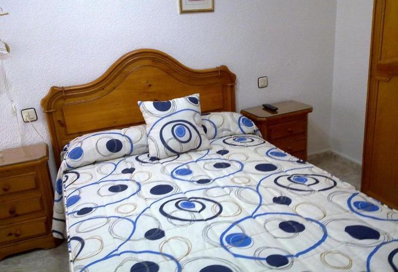 هاستل Hostal Asensio Nijar
