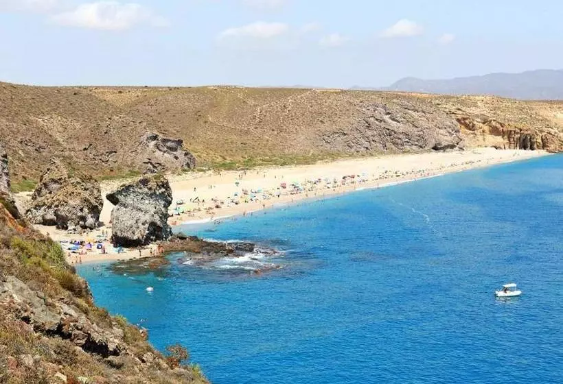 ユースホステル Hostal Asensio Nijar