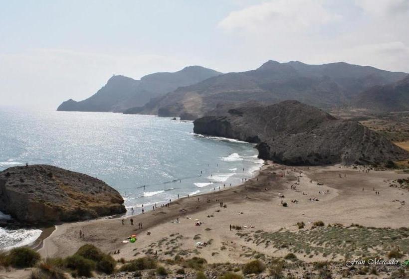 هاستل Hostal Asensio Nijar