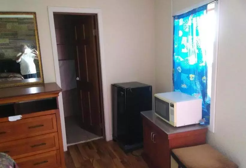 Flamingo Motel Marshalltown