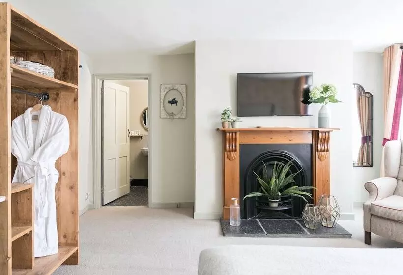 Hotel The Angel & Blue Pig