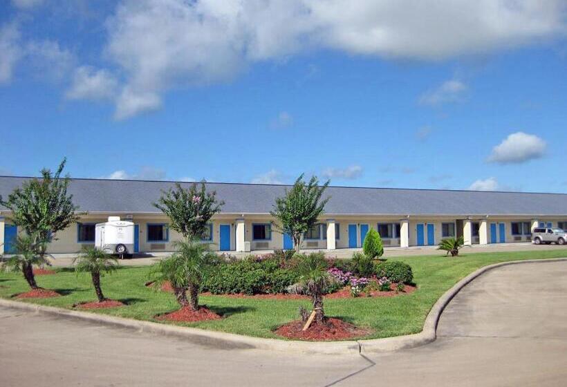 모텔 Relax Inn & Suites