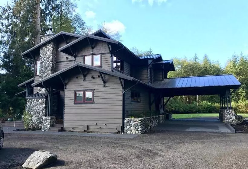 Quillayute River Resort