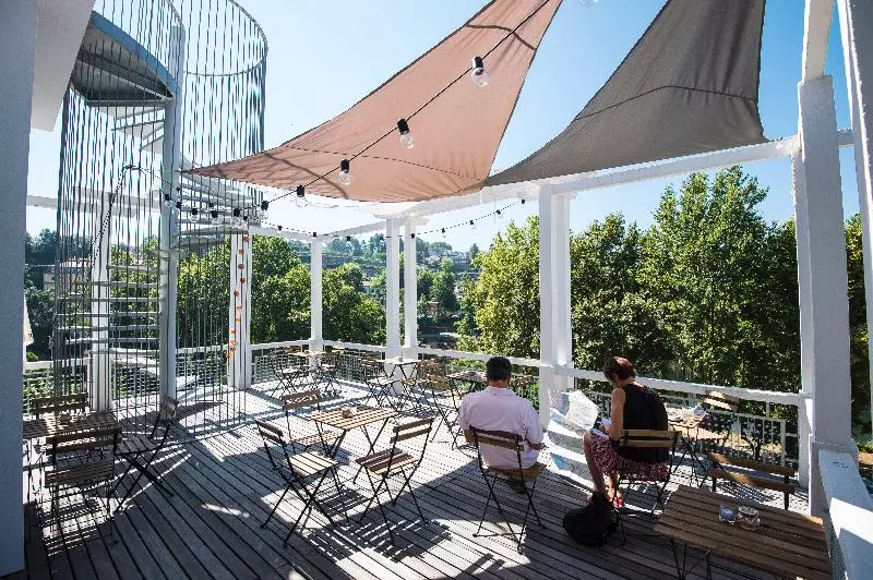 Retkeilymaja Des Arts