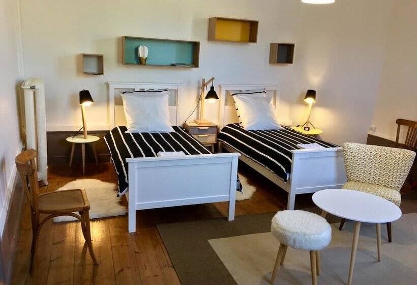 住宿加早餐  La Maison De Famille