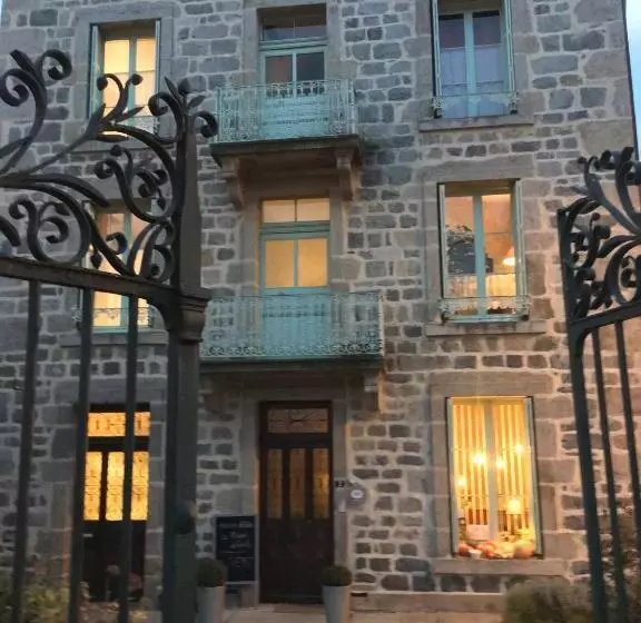 Aamiaismajoitus (B&B) La Maison De Famille