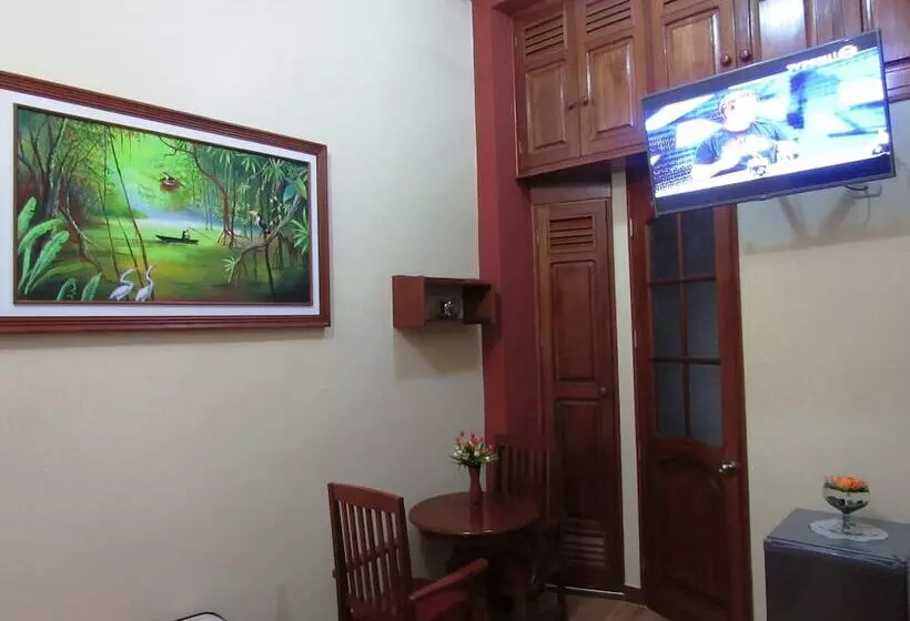 هتل Alojamiento El Cardenal