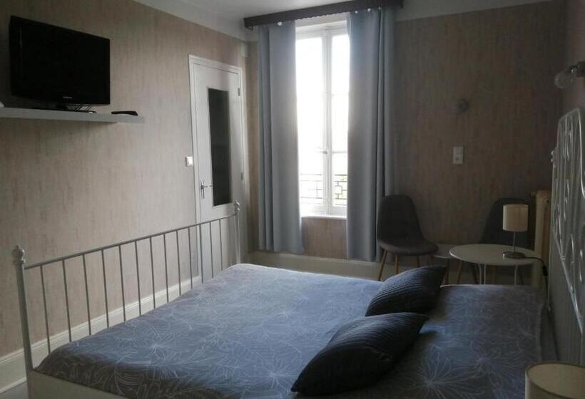 Отель Du Grand Monarque