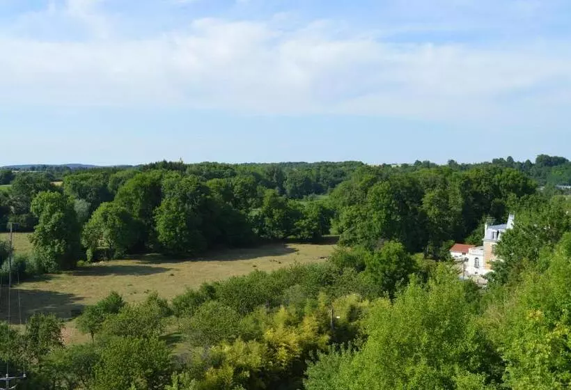 Hotelli Du Grand Monarque