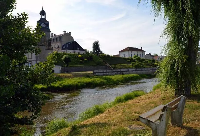 Hotelli Du Grand Monarque
