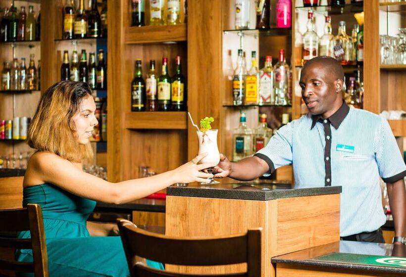 酒店 Lotus By Serendib