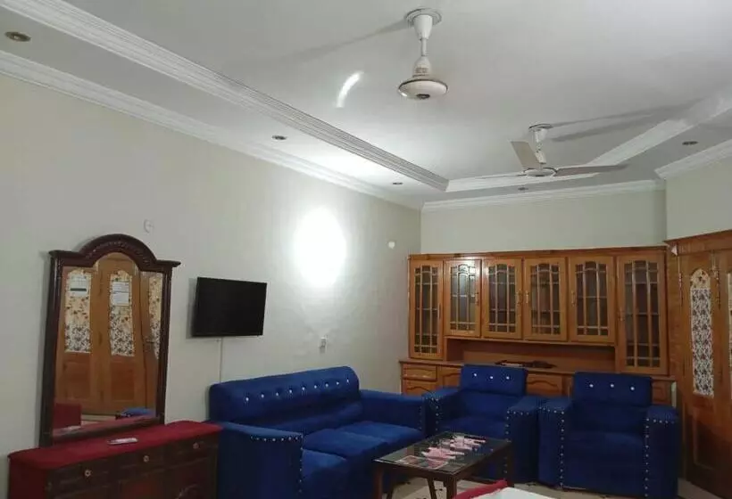 هتل Orion International Guest House