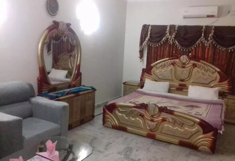 هتل Orion International Guest House