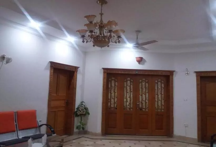 هتل Orion International Guest House