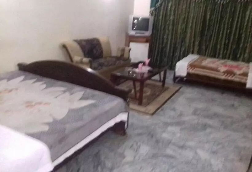 هتل Orion International Guest House