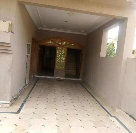 هتل Orion International Guest House