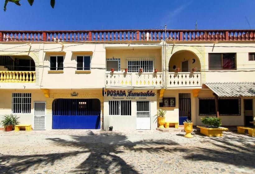 בית מלון כפרי Posada Esmeralda