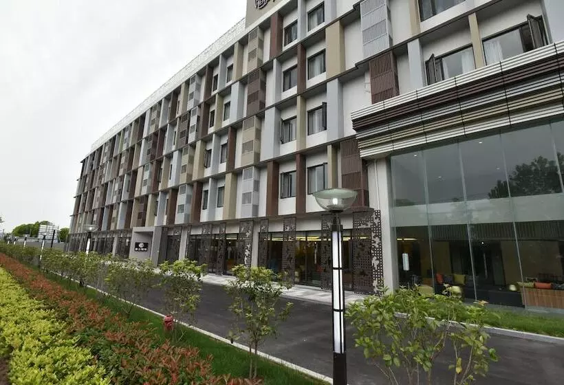 Shanghai Deco Hotel Free Shuttle Bus From Pudong Airport And Disneyland