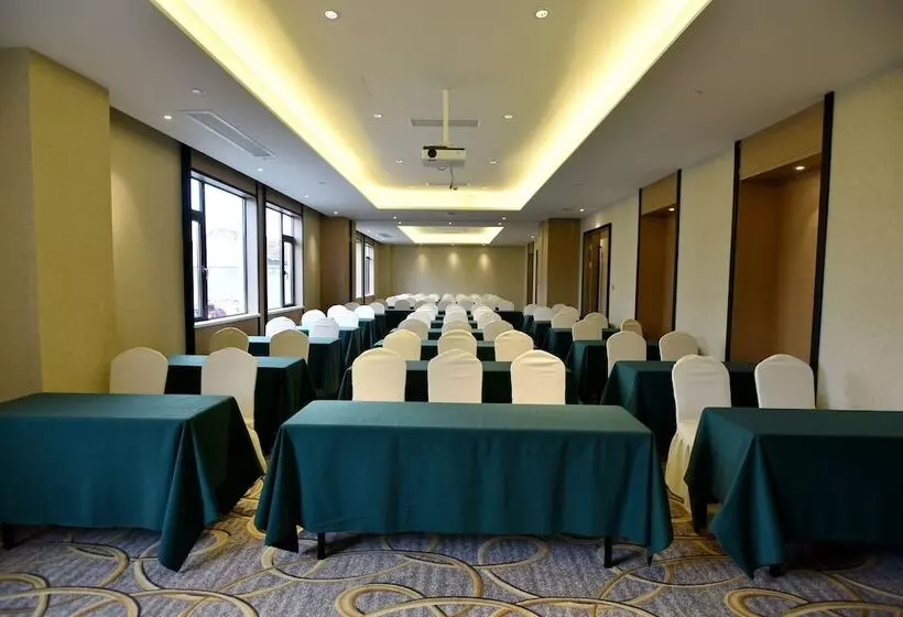 Shanghai Deco Hotel Free Shuttle Bus From Pudong Airport And Disneyland
