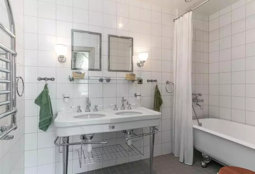 ホテル Storebro Herrgård