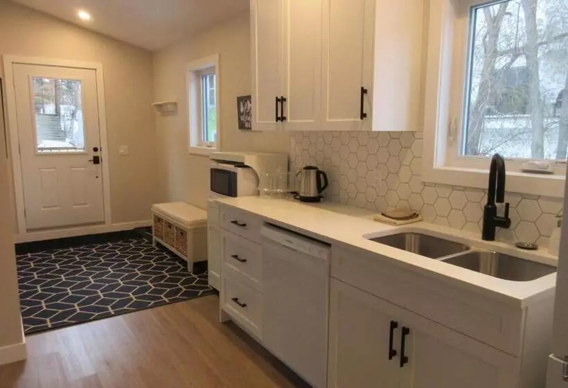 Mountain View Bed & Breakfast