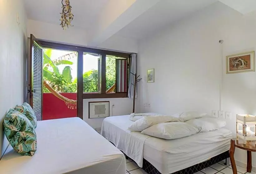 Novos Baianos Hostel E Pousada