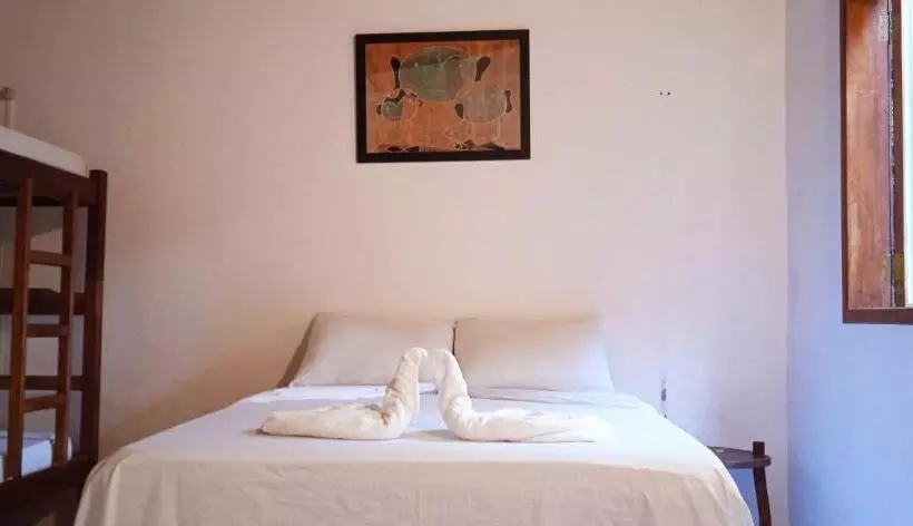 Novos Baianos Hostel E Pousada