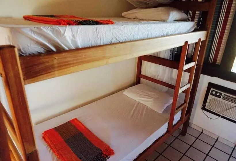 Novos Baianos Hostel E Pousada