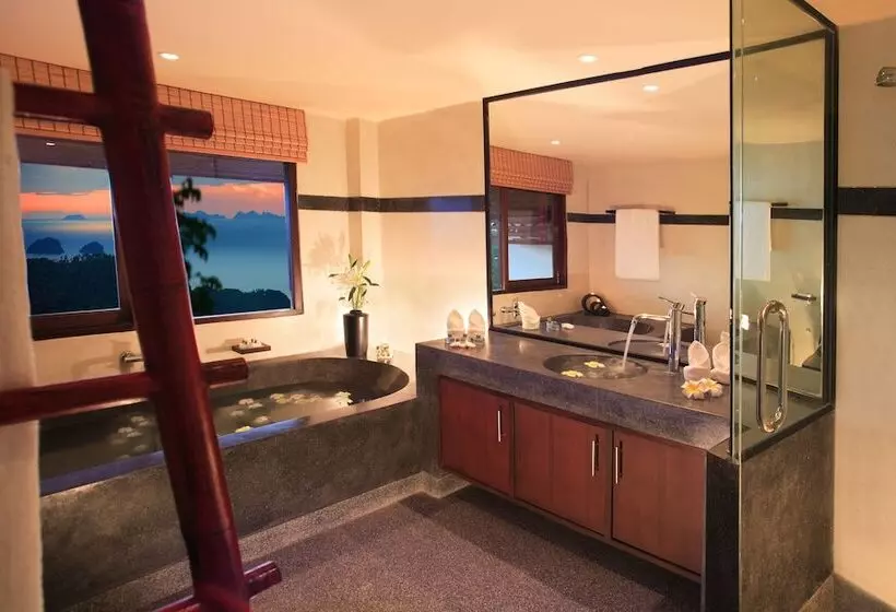 Lomakeskus Serene Retreat And Spa