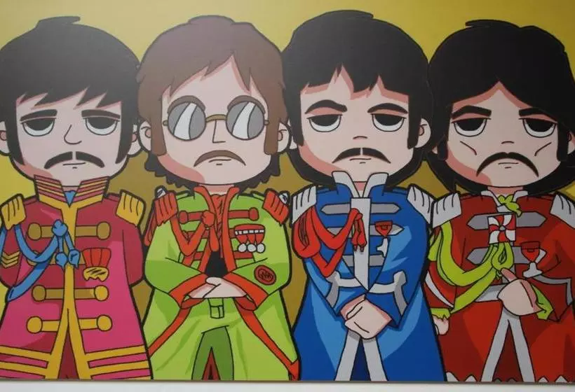 Sergeant Pepper S Hostel