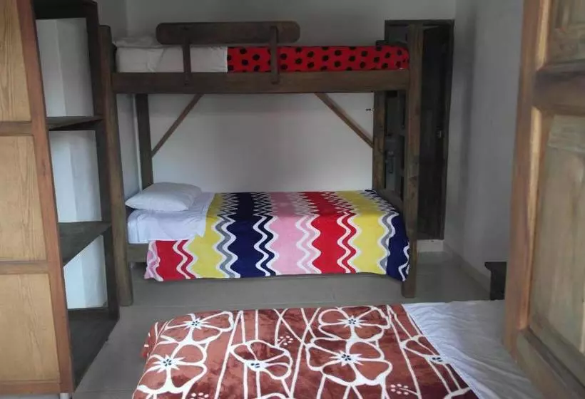 Sergeant Pepper S Hostel