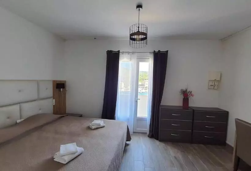 Aamiaismajoitus (B&B) L'escale