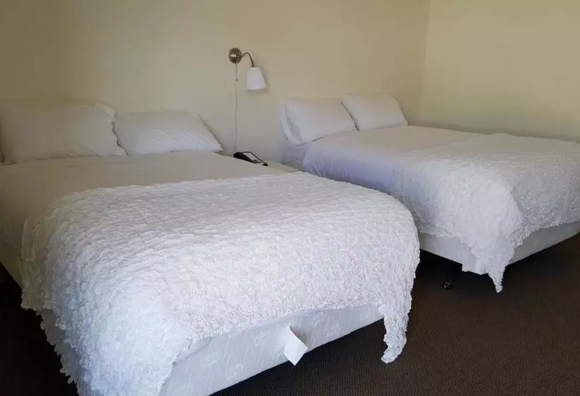 Waintel Studio-wainwright Motel