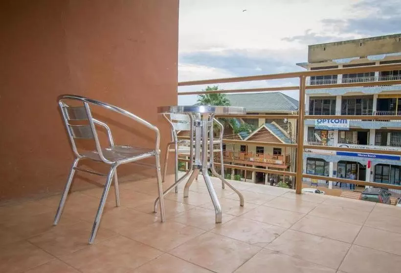 هتل Pel Arps  & Apartments