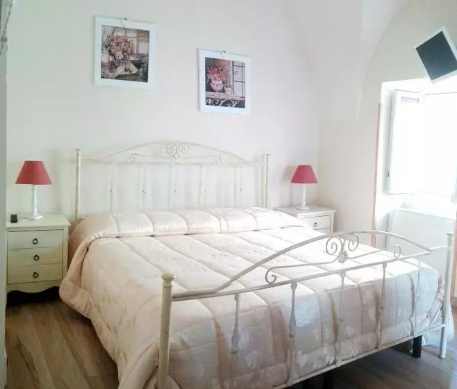 ベッドアンドブレックファースト Archetto Bianco