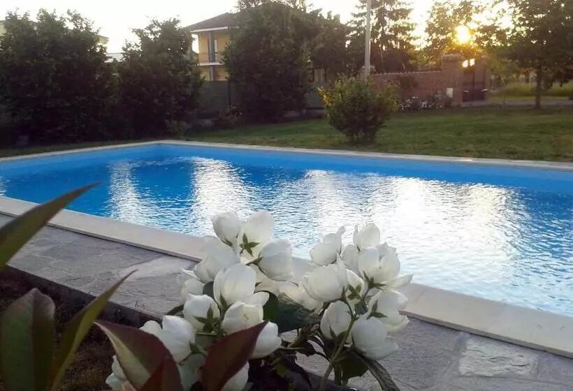 Aamiaismajoitus (B&B) Ca'rino