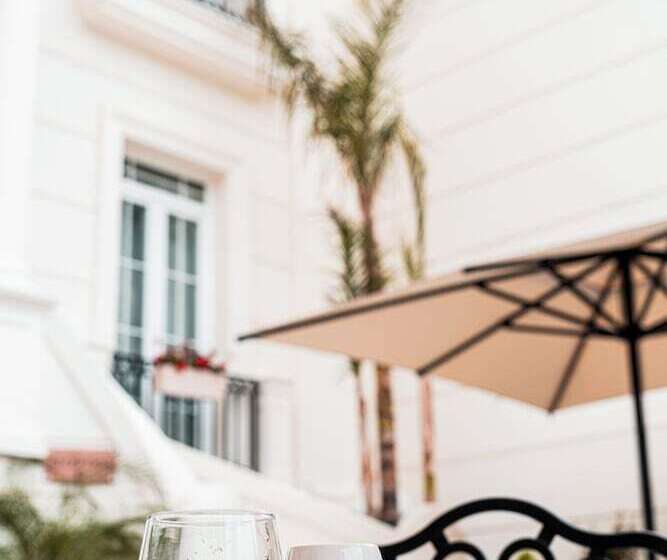 هتل Art Gallery Boutique