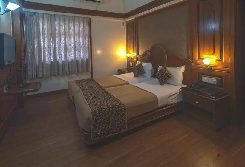 Hotel Ayodhya