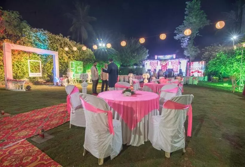 Hotel Ayodhya