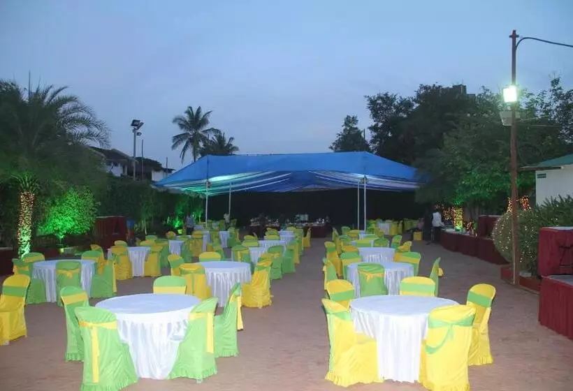 Hotel Ayodhya