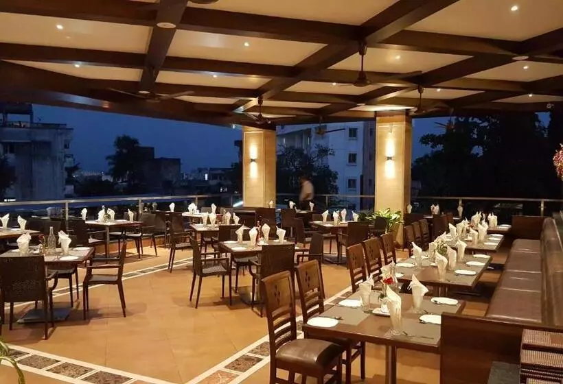 Hotel Ayodhya