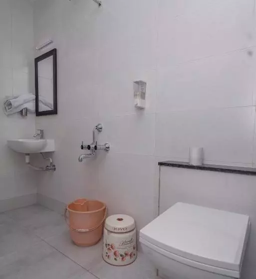 Hotel Ayodhya