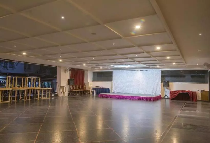 Hotel Ayodhya