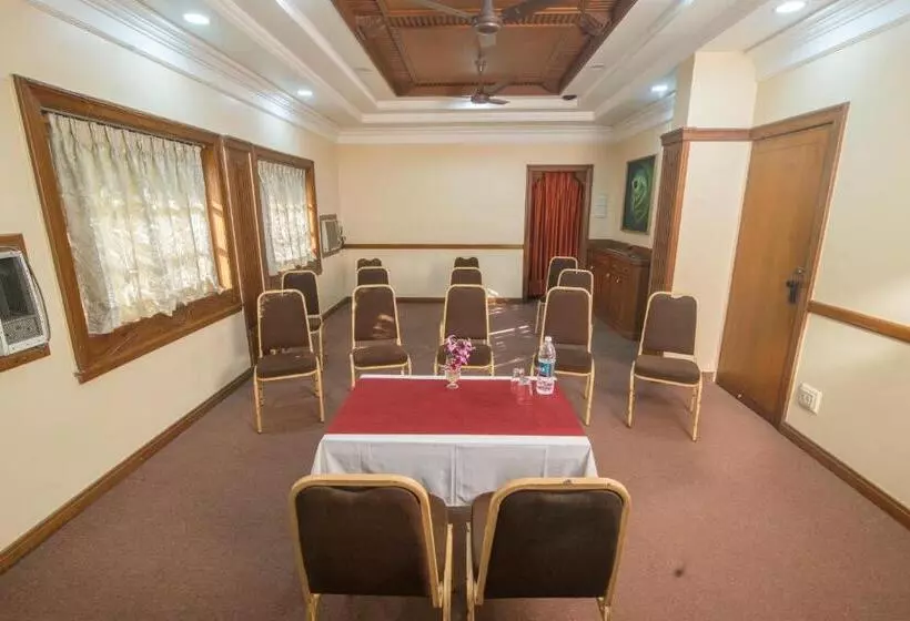 Hotel Ayodhya