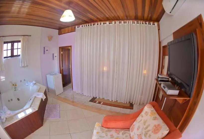 Hotelli Pousada Villa Da Montanha