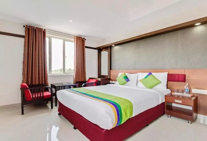 ホテル Treebo Trend Amalas Residency