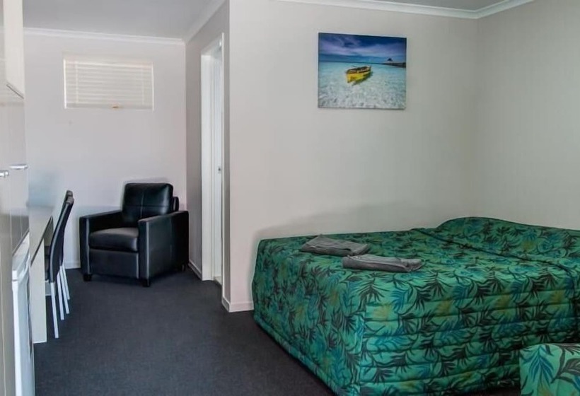 מוטל Galaxy Mackay Motor Inn